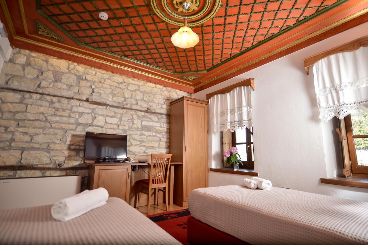 Hotel Kalemi 2 ジロカストラ エクステリア 写真